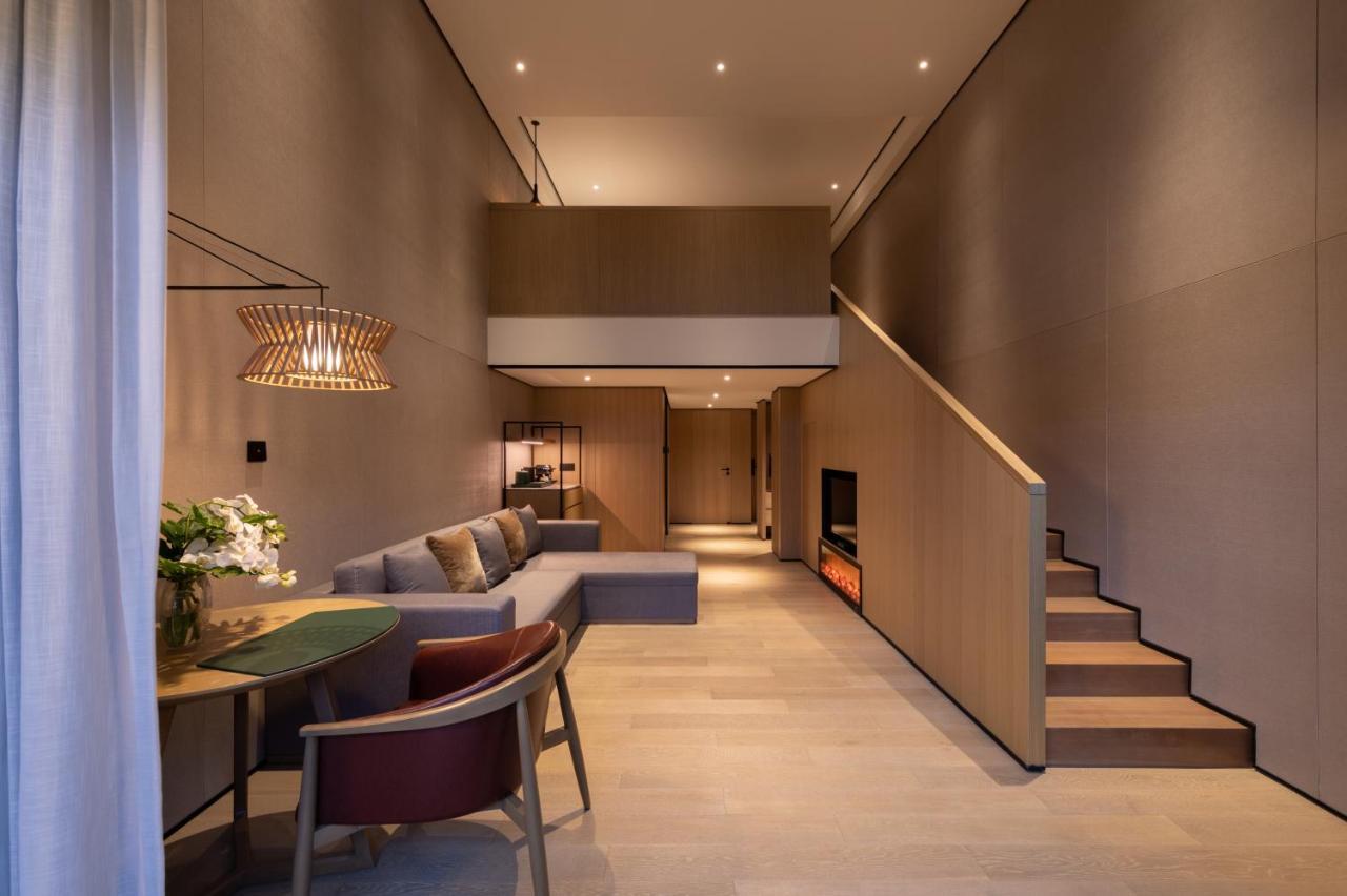 Melia Chongqing Hotel Exterior photo