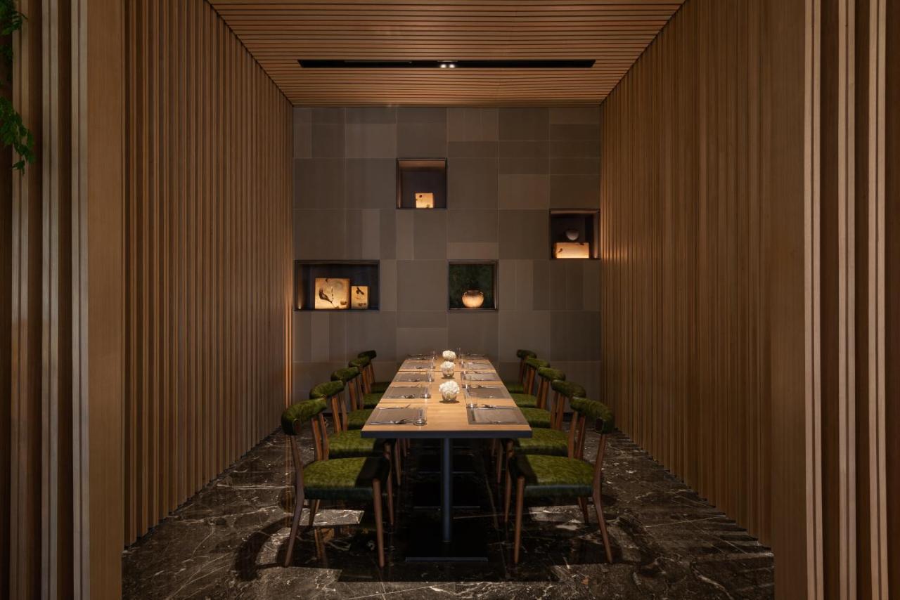 Melia Chongqing Hotel Exterior photo