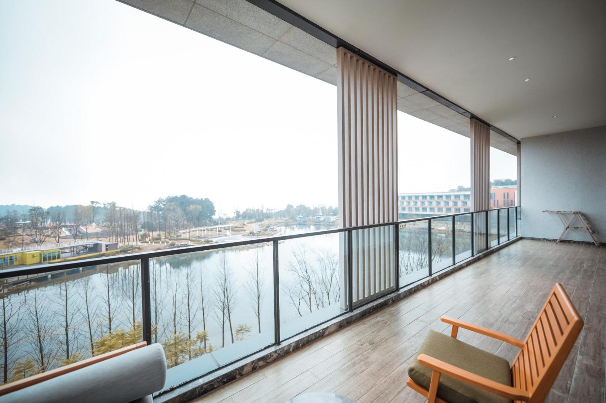 Melia Chongqing Hotel Exterior photo